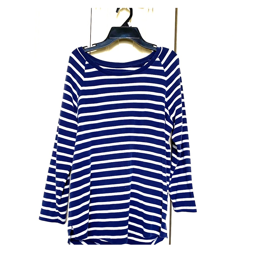 White and Navy blue striped long sleeve tee.